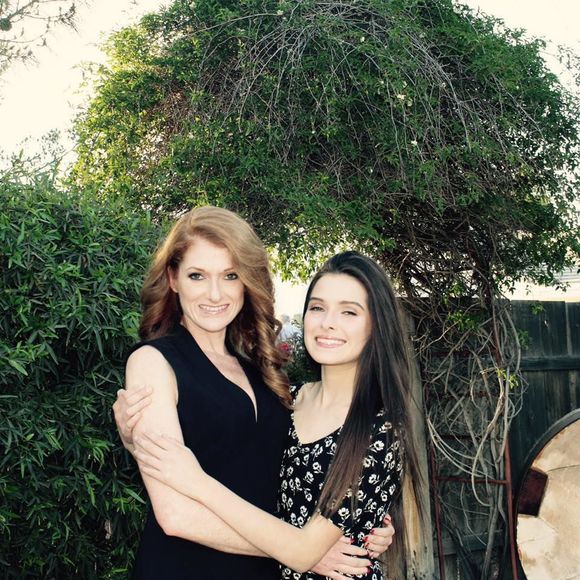 Meet your Posher, Helen - Picture 1 of 1